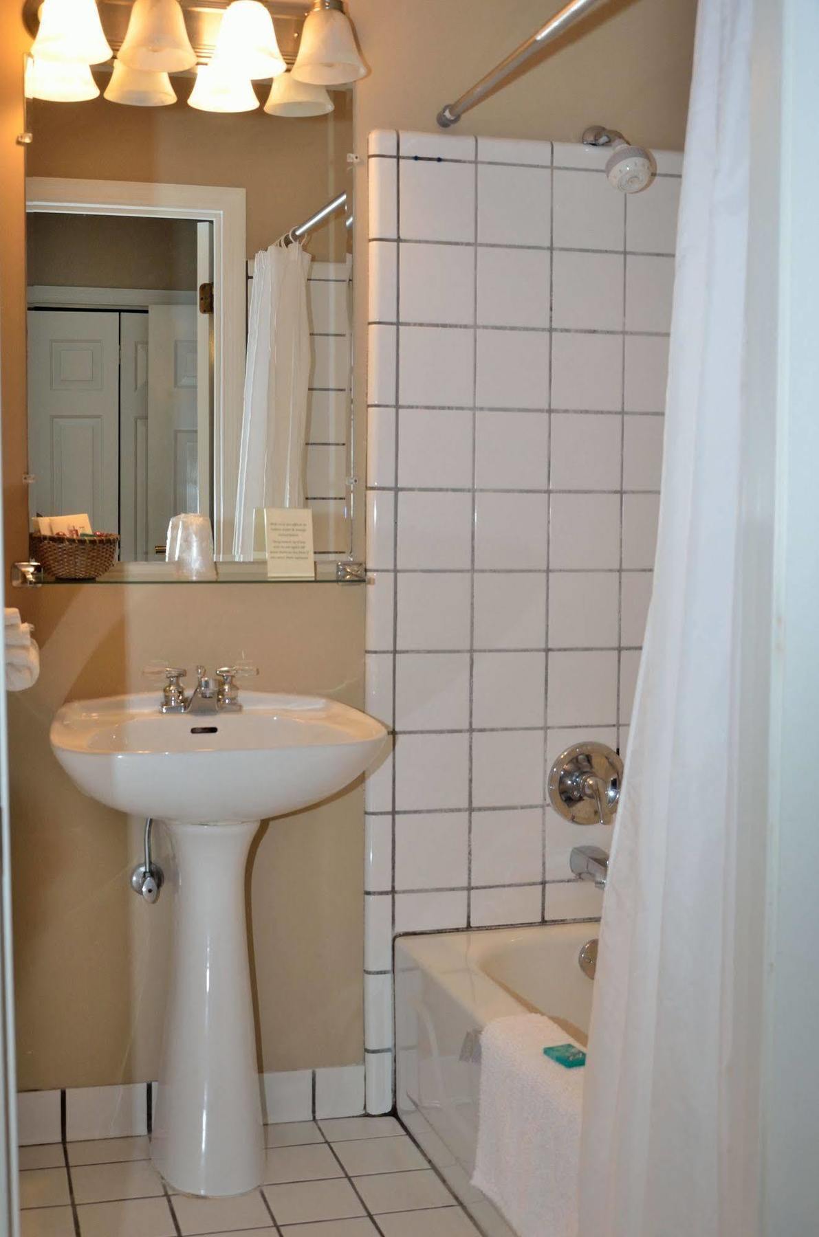 Four Seasons Country Inn Glasgow Εξωτερικό φωτογραφία